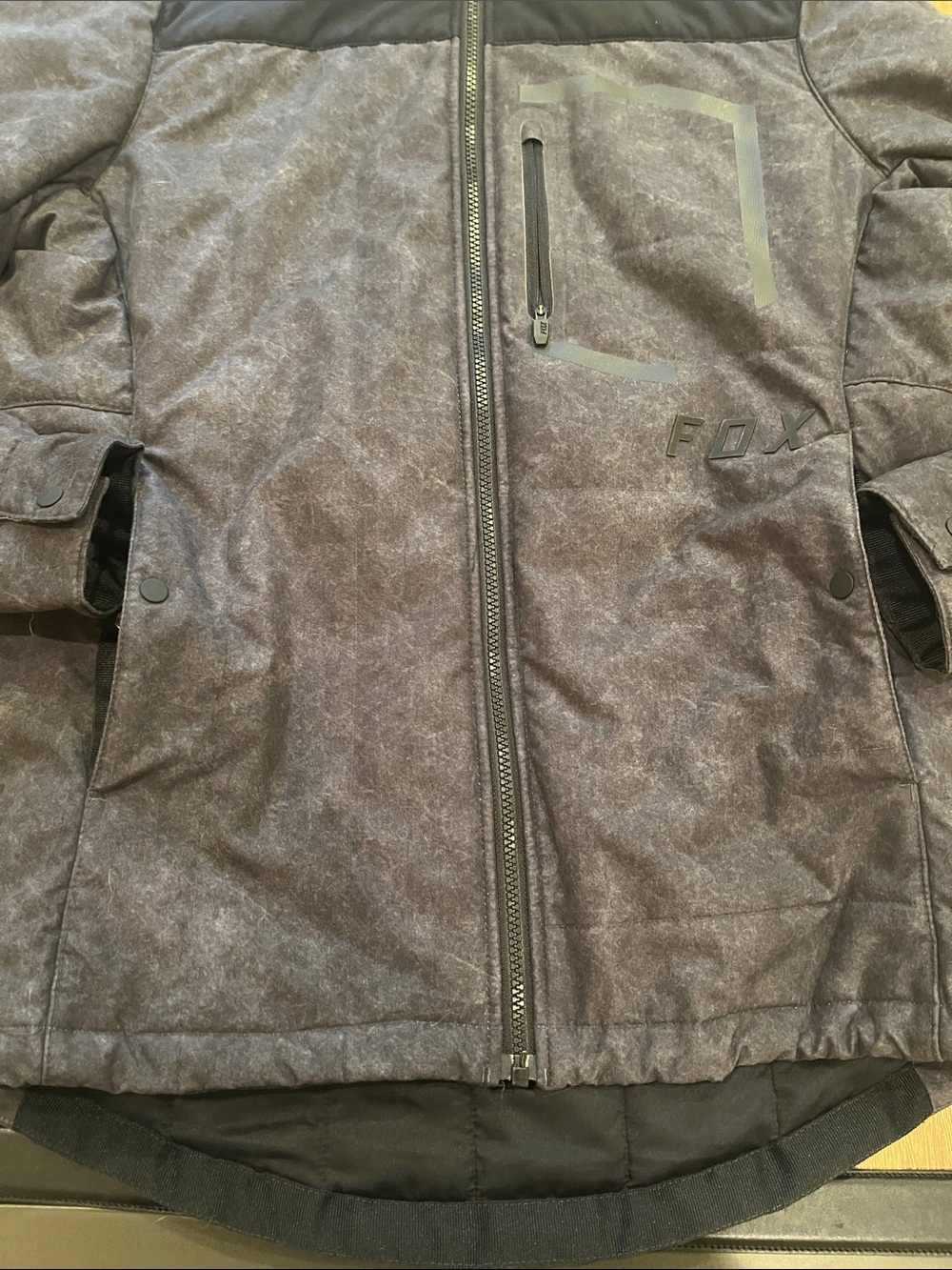 Fox Water Resistant Jacket - Picture 10 of 11